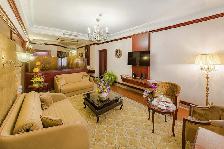 Goldenpalacehotel سنیور سوییت