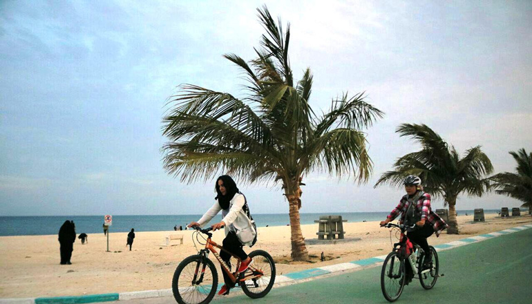 اسکله تفریحی کیش و تجربه هر تفریح آبی که فکرش را بکنید 3 پیست دوچرخه سواری کیش