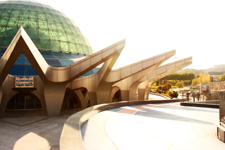 ورودی گنبد مینا