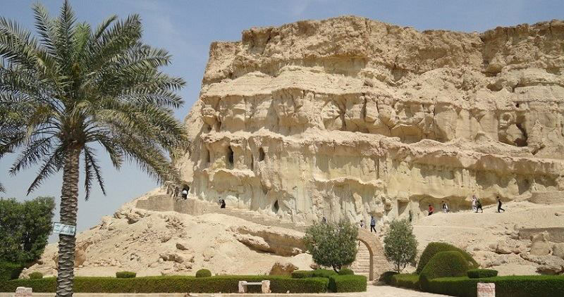 غار خربس قشم