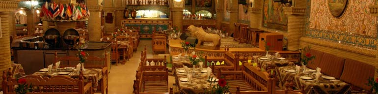 رستوران عالی قاپو