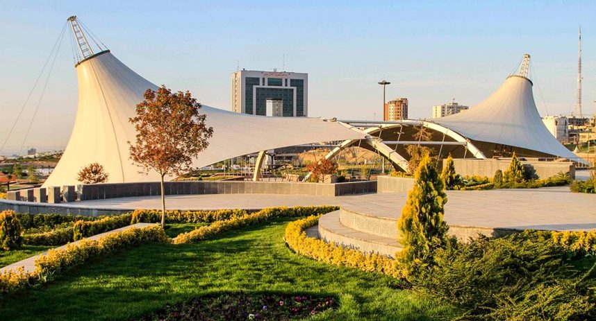 جاذبه‌های تفریحی تهران - پارک آب و آتش