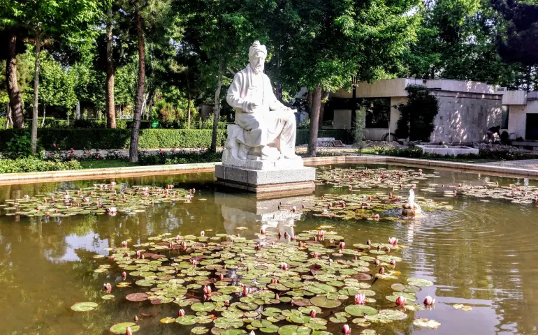 آرامگاه فردوسی