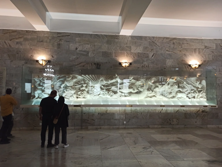 آرامگاه فردوسی