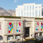 با ما در مرکز خرید سانا تهران قدم بزنید