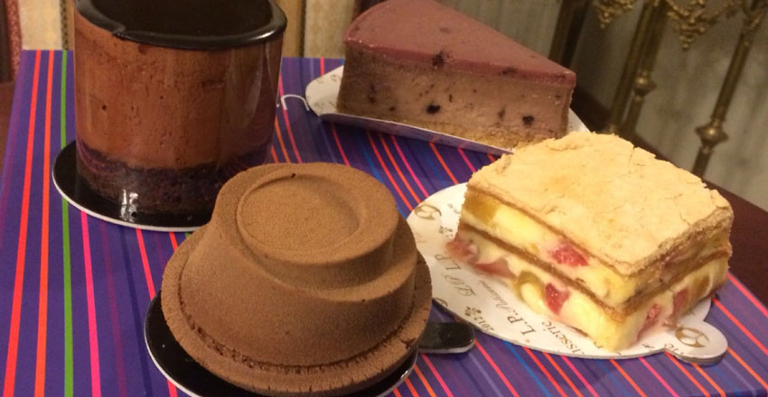 شیرینی فروشی لوندر