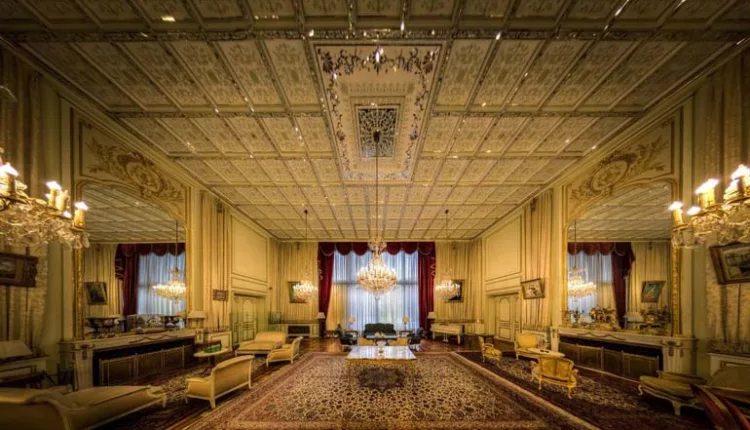 اتاق پذیرایی اصلی کاخ نیاوران