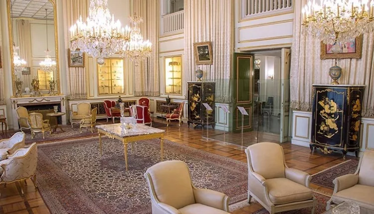 اتاق نشیمن کاخ نیاوران