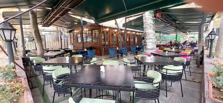 کافه مجموعه فرهنگی تاریخی نیاوران