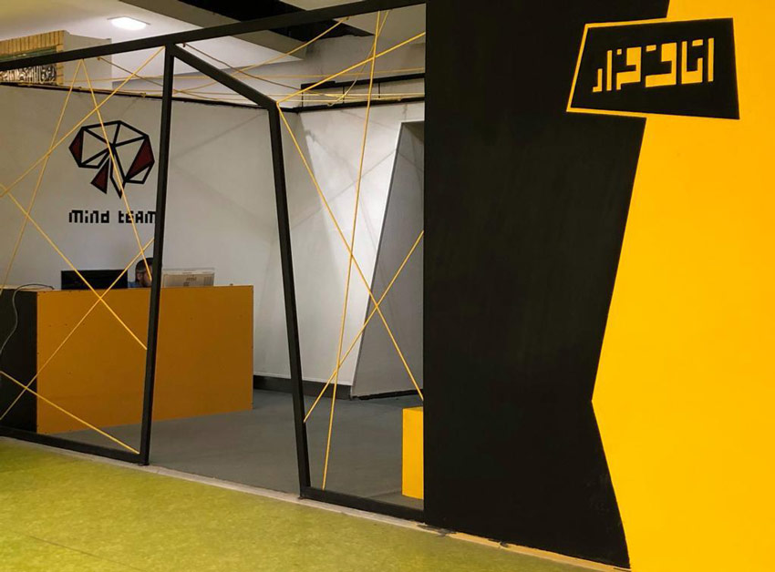 اتاق فرار باغ کتاب