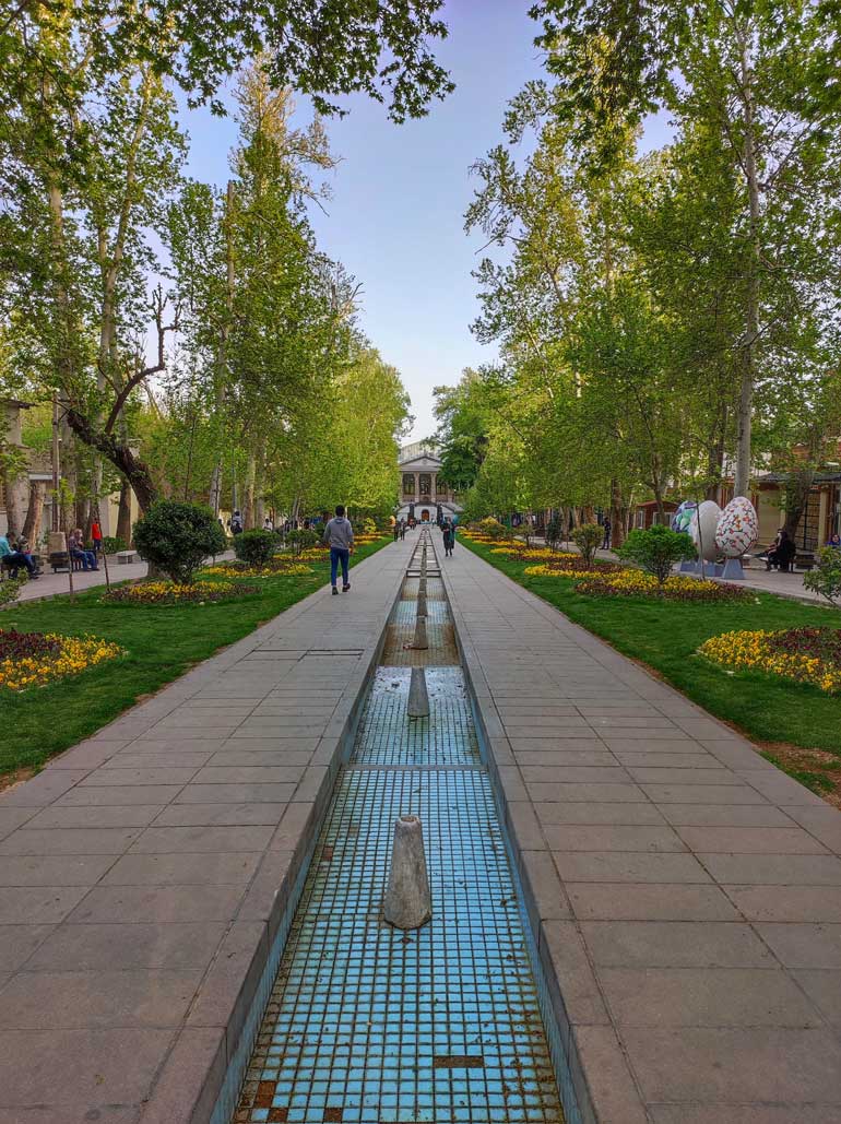 عکس باغ فردوس در بهار