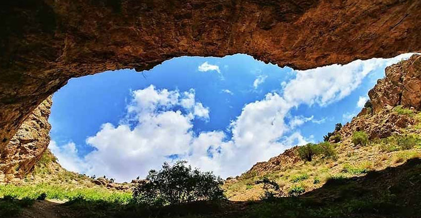 غار رودافشان از جاهای دیدنی فیروزکوه