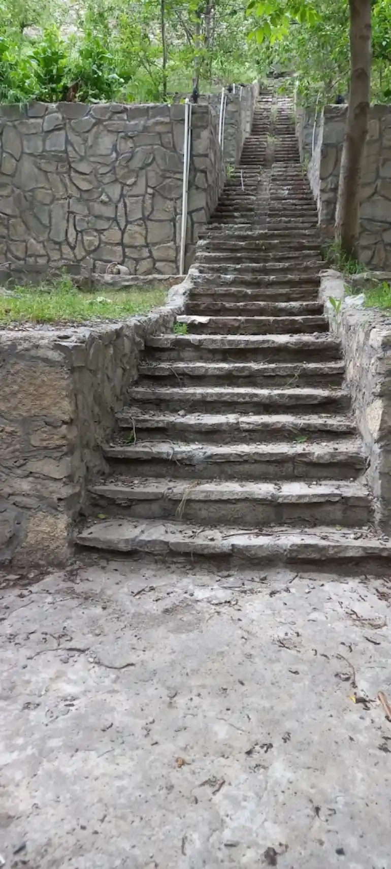 جاهای دیدنی روستای کنگ