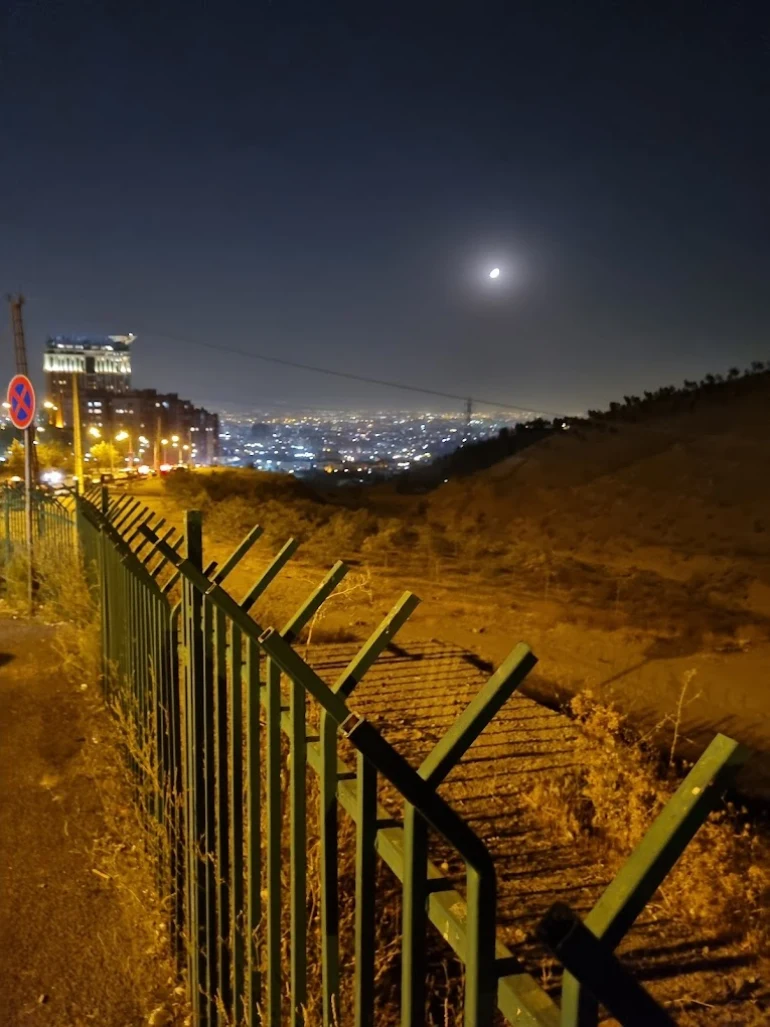 بام سعادت‌آباد