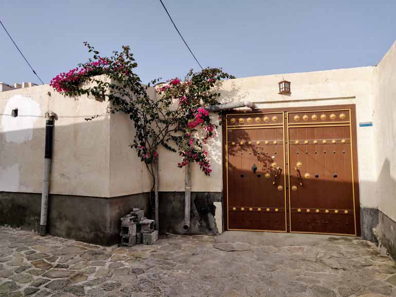 سفر به بندر کنگ