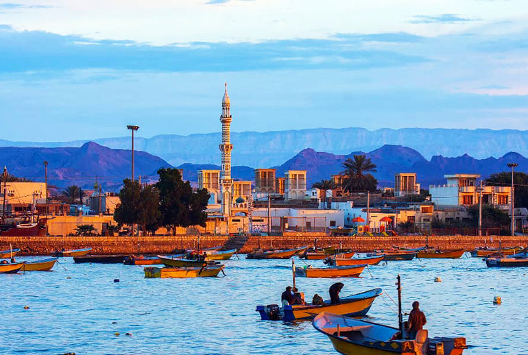 سفر به بندر کنگ