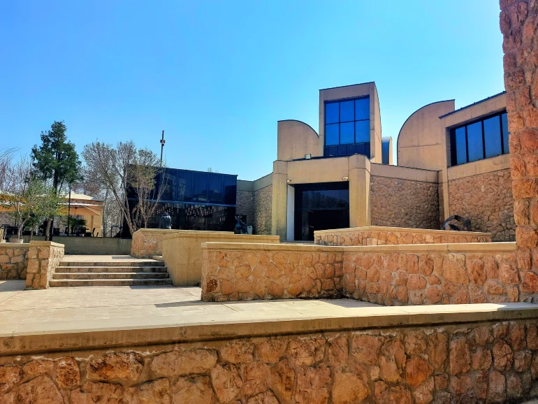 آدرس موزه هنرهای معاصر