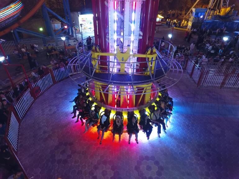 سقوط آزاد پارک ارم