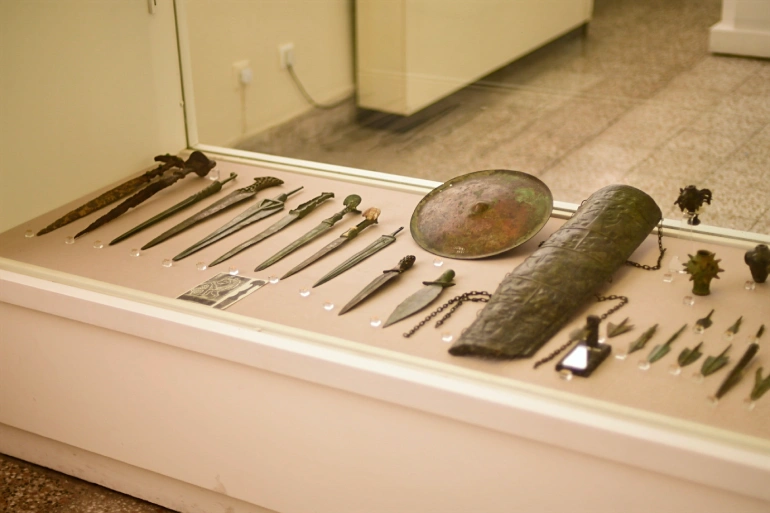 اشیای قدیمی موزه ملی ایران