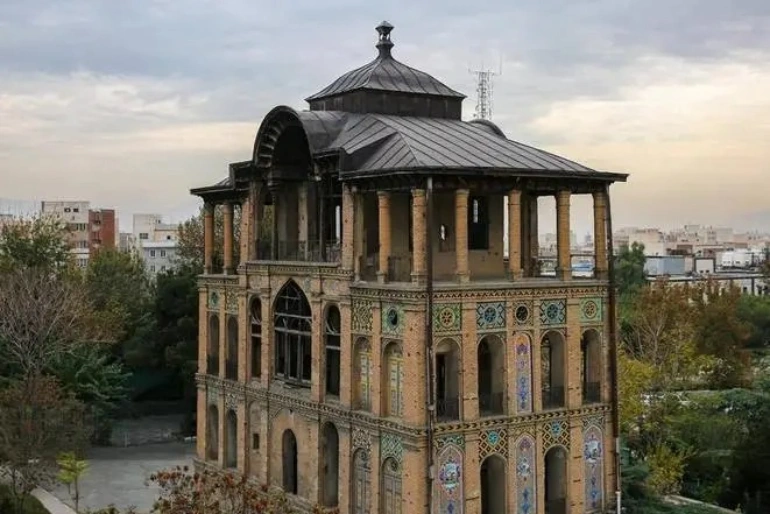 بهترین زمان بازدید از عمارت کلاه فرنگی تهران