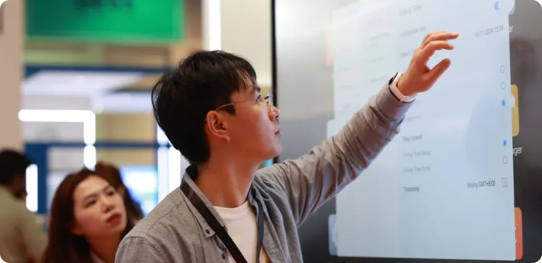 نمایشگاه آموزش دبی 2025