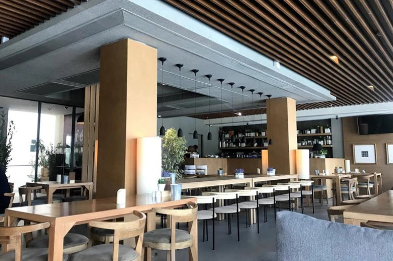 کافه های شیراز با فضای باز