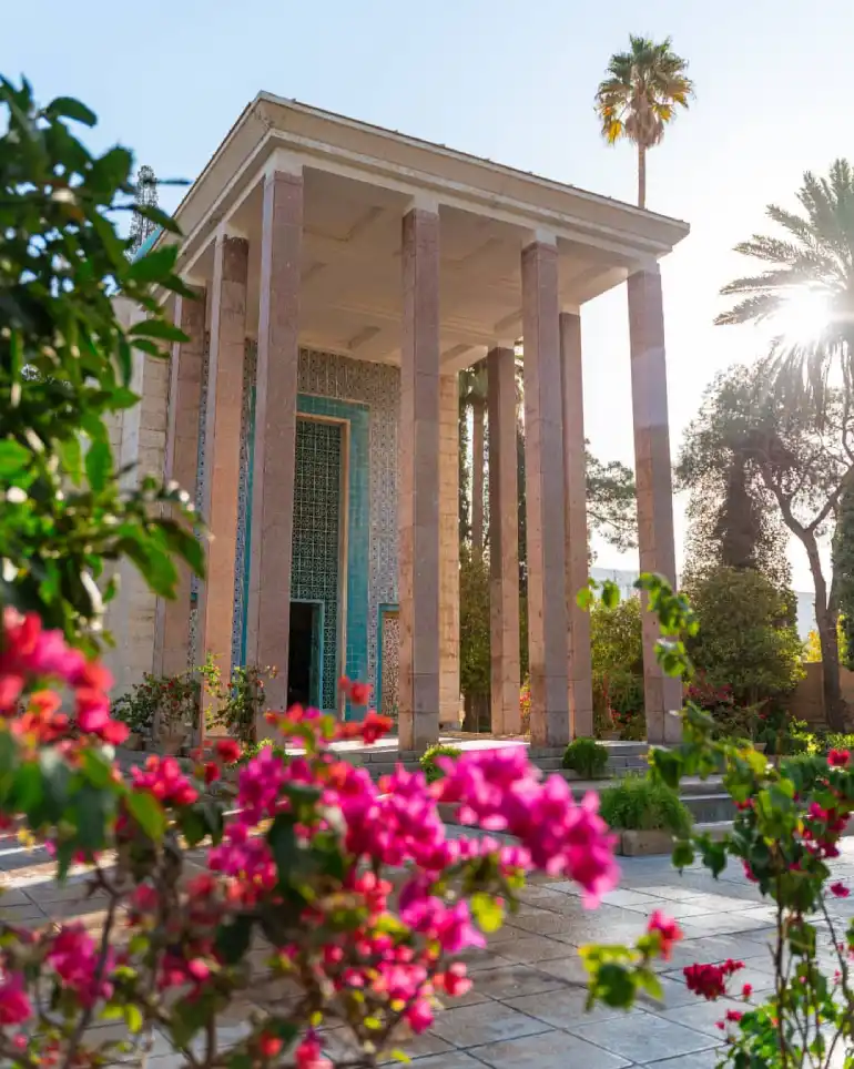 عکس آرامگاه سعدی