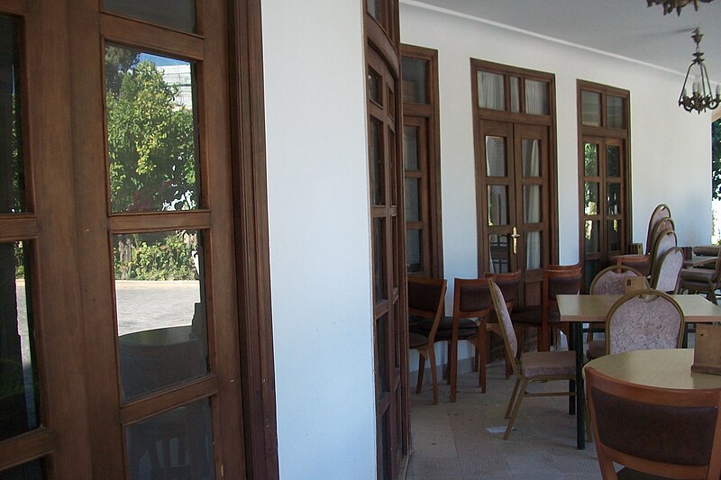 عمارت شاپوری شیراز