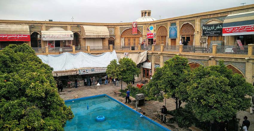 سرای مشیر از مراکز خرید شیراز