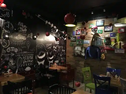 منهتن گریل تهران از فست فود خوب تهران