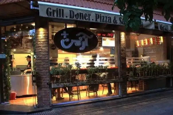 رستوران آرمن از بهترین فست فود های تهران